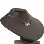 Collar con colgante rectangular de acero y titanio 3 rectangulos